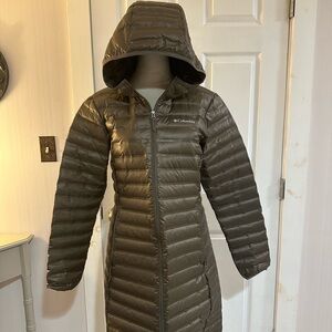 Columbia Women's Hooded Puffer Jacket - Dark Gray